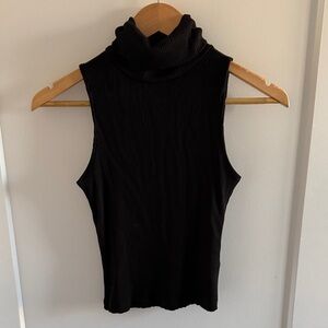 Chic Black Sleeveless Turtleneck